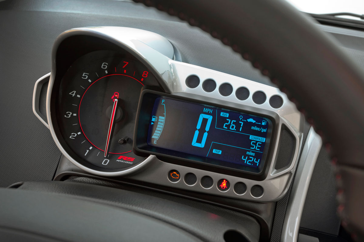 Chevrolet Aveo RS dials