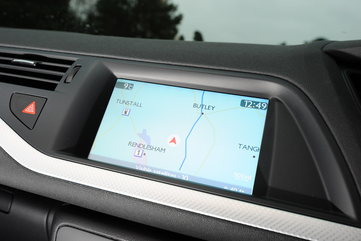 Citroen C5 Tourer interior screen