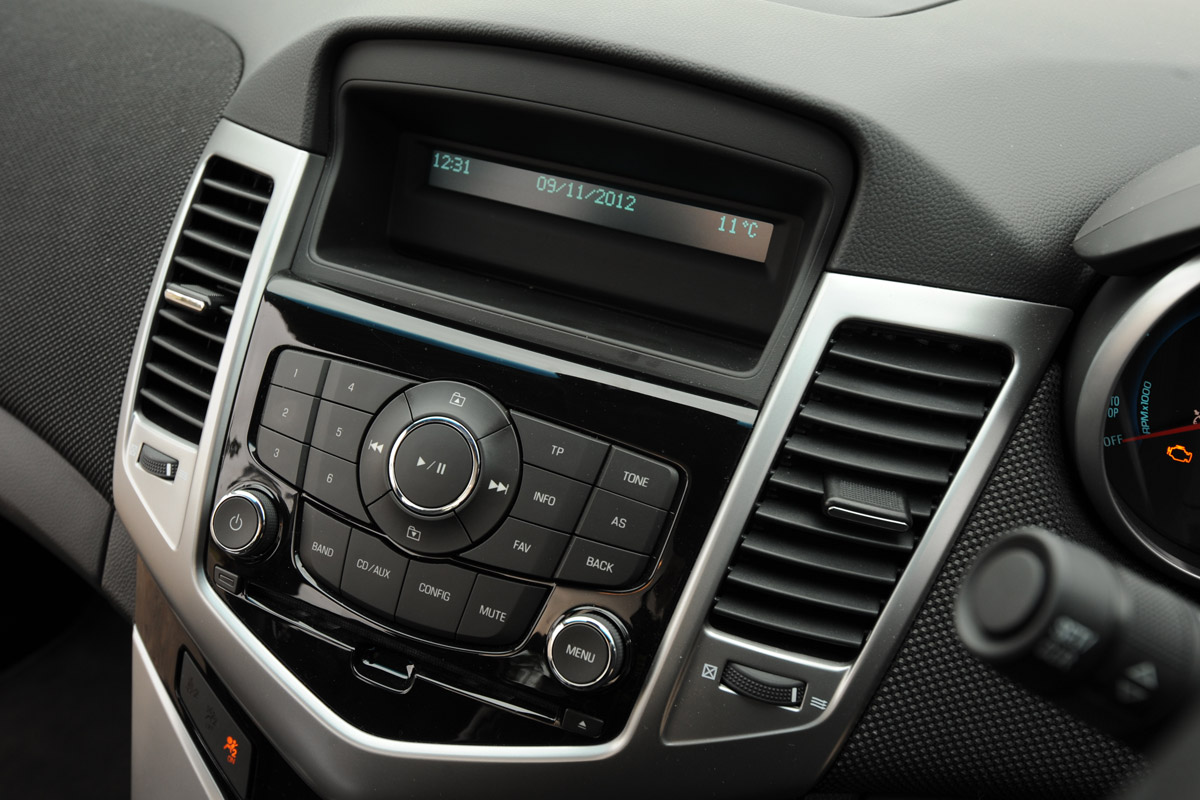 Chevrolet Cruze interior detail