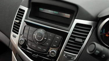 Chevrolet Cruze interior detail