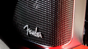 Volkswagen Beetle 2.0 TDI speaker