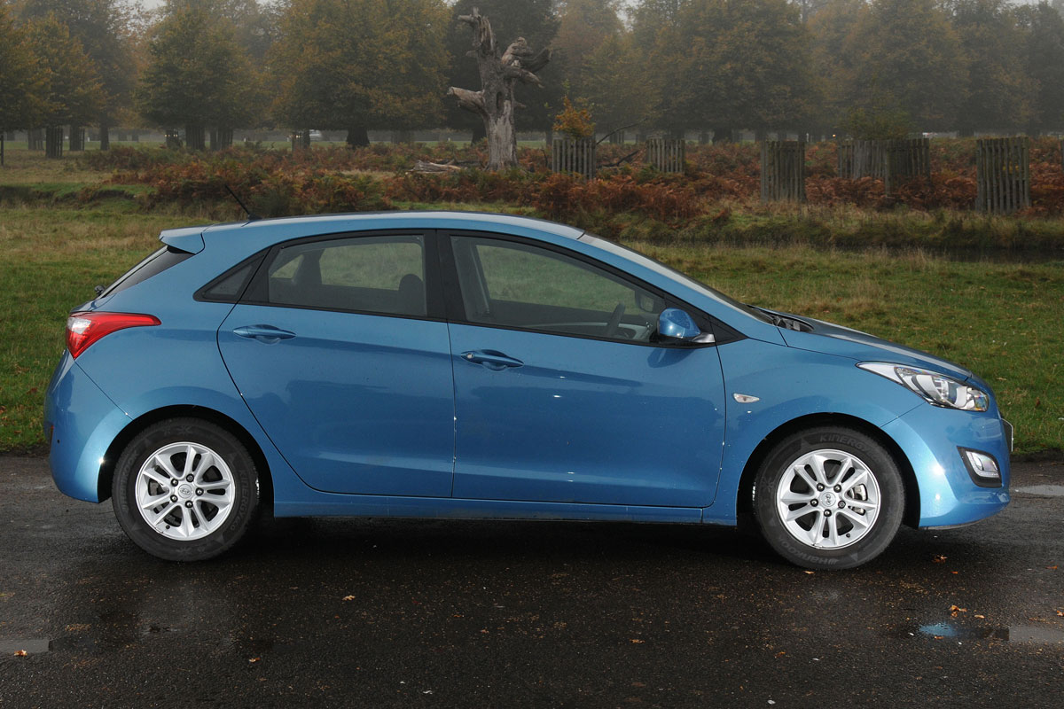Hyundai i30 profile