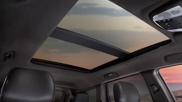 Jeep Grand Cherokee sunroof detail