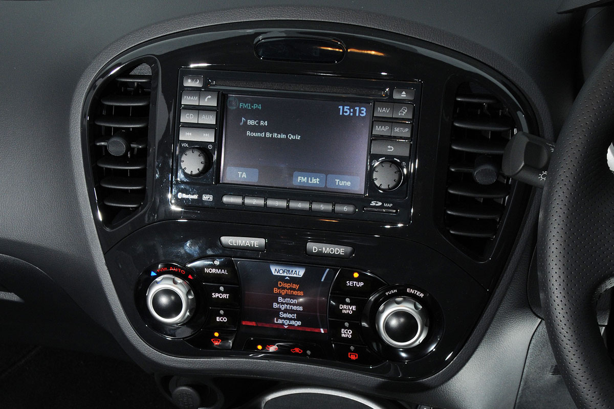 Nissan Juke interior detail