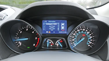 Ford Kuga 2.0 TDCi dials