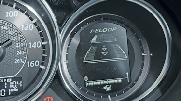 Mazda 6 2.2D Sport dials