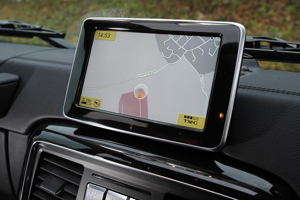 Mercedes G-Class interior screen