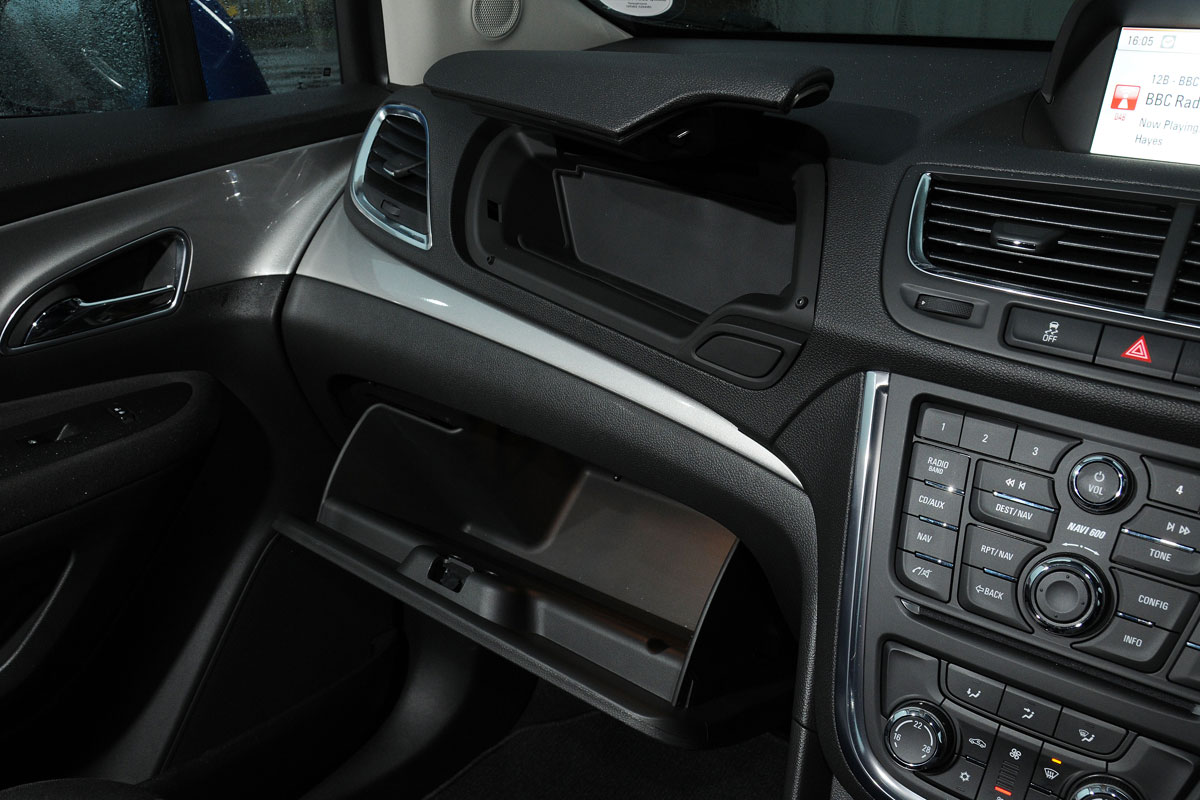 Vauxhall Mokka interior detail