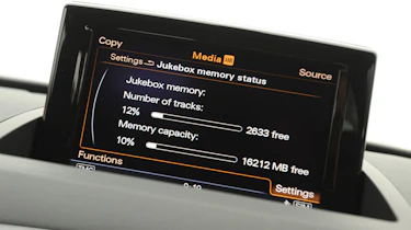 Audi Q3 screen detail
