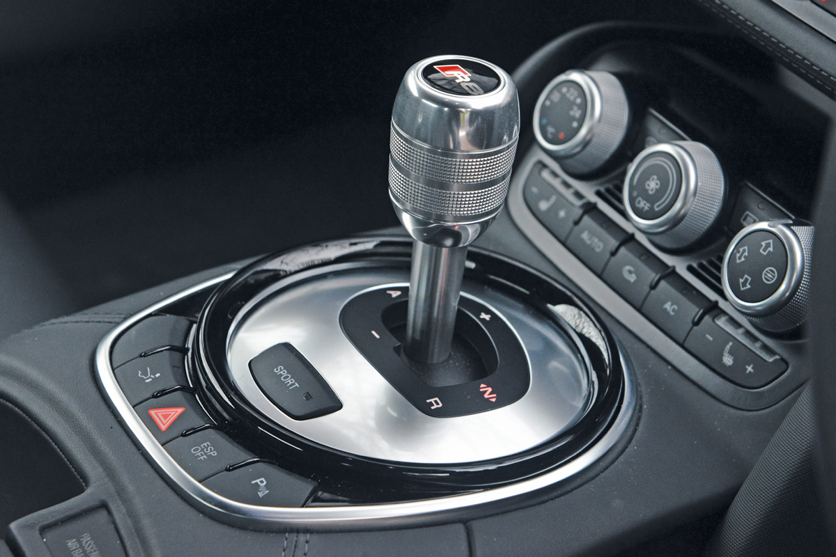 Audi R8 V8 Coupe interior detail