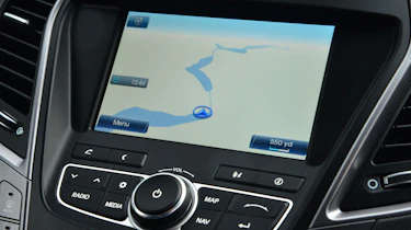 Hyundai Santa Fe interior display