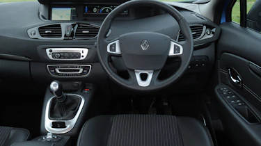 Renault Scenic interior