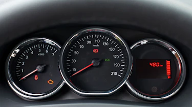 Dacia Sandero Stepway dials