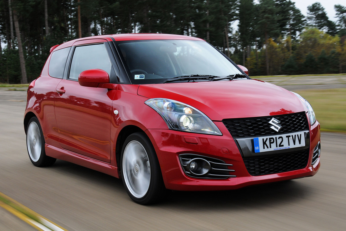 Suzuki Swift Sport front tracking