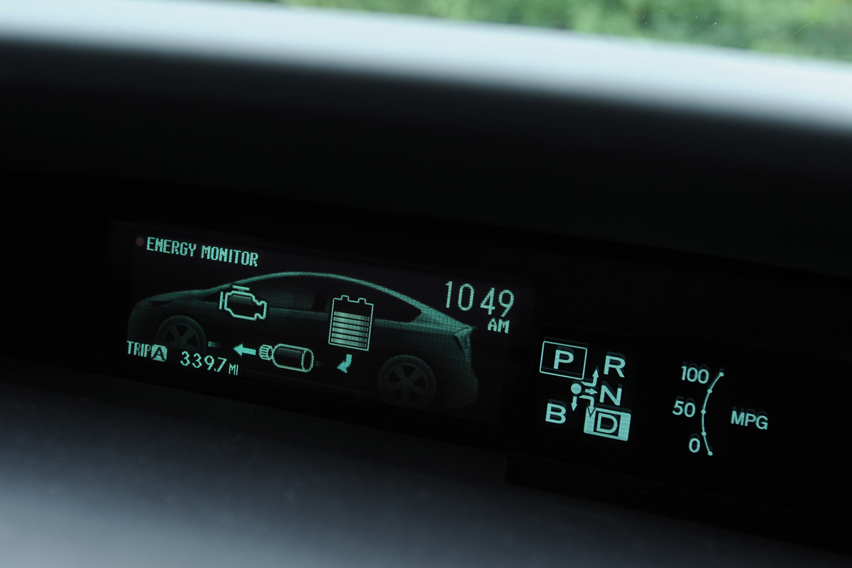 Toyota Prius Plug-in dials