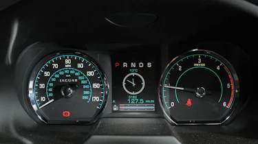 Jaguar XF Sportbrake dials