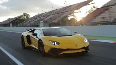 Lamborghini Aventador SV 2015 - front