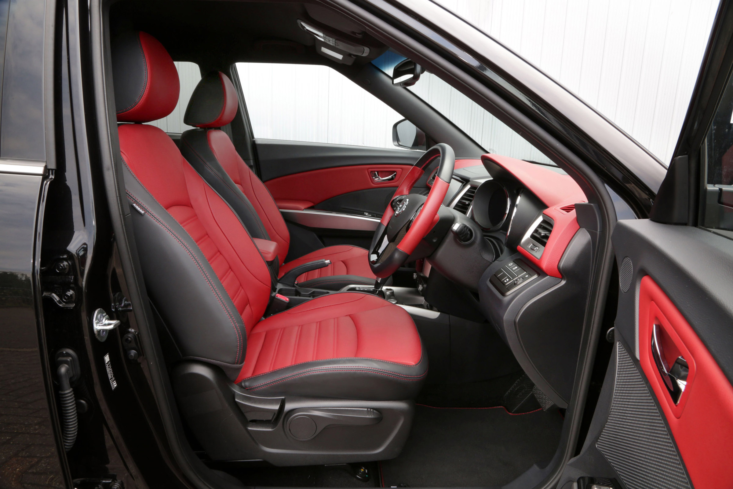 SsangYong Tivoli ELX diesel seats
