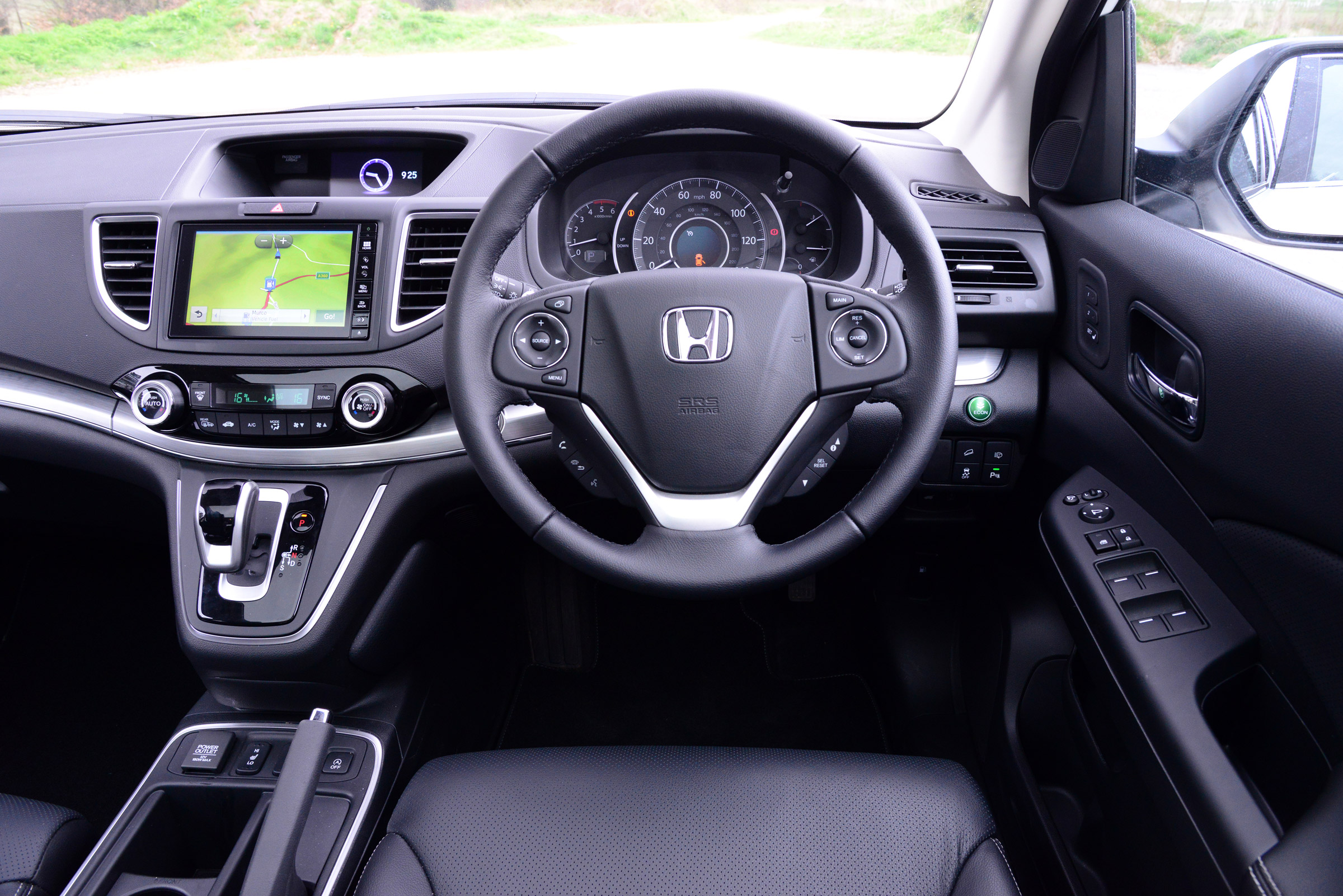 Honda CR-V 1.6 diesel auto interior