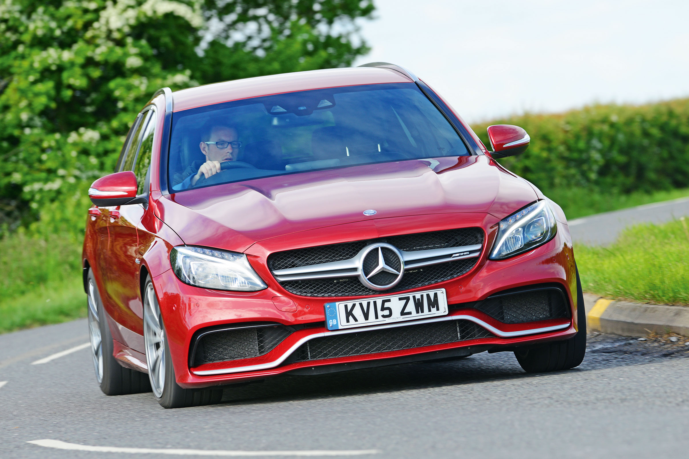 Mercedes-AMG C 63 Estate - front cornering