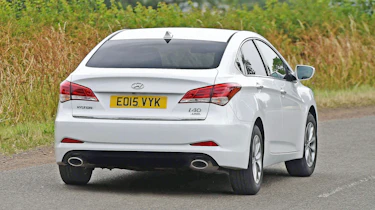 Hyundai i40 - rear cornering