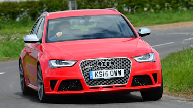 Audi RS4 - front cornering