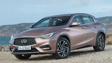 Infiniti Q30