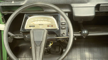 Citroen 2CV - interior
