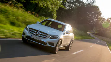 Mercedes GLC 350e - front tracking