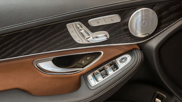 Mercedes GLC 350e - seat controls