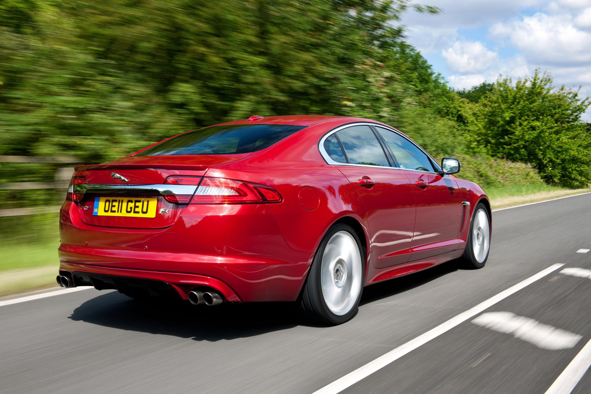 Jaguar XFR rear tracking