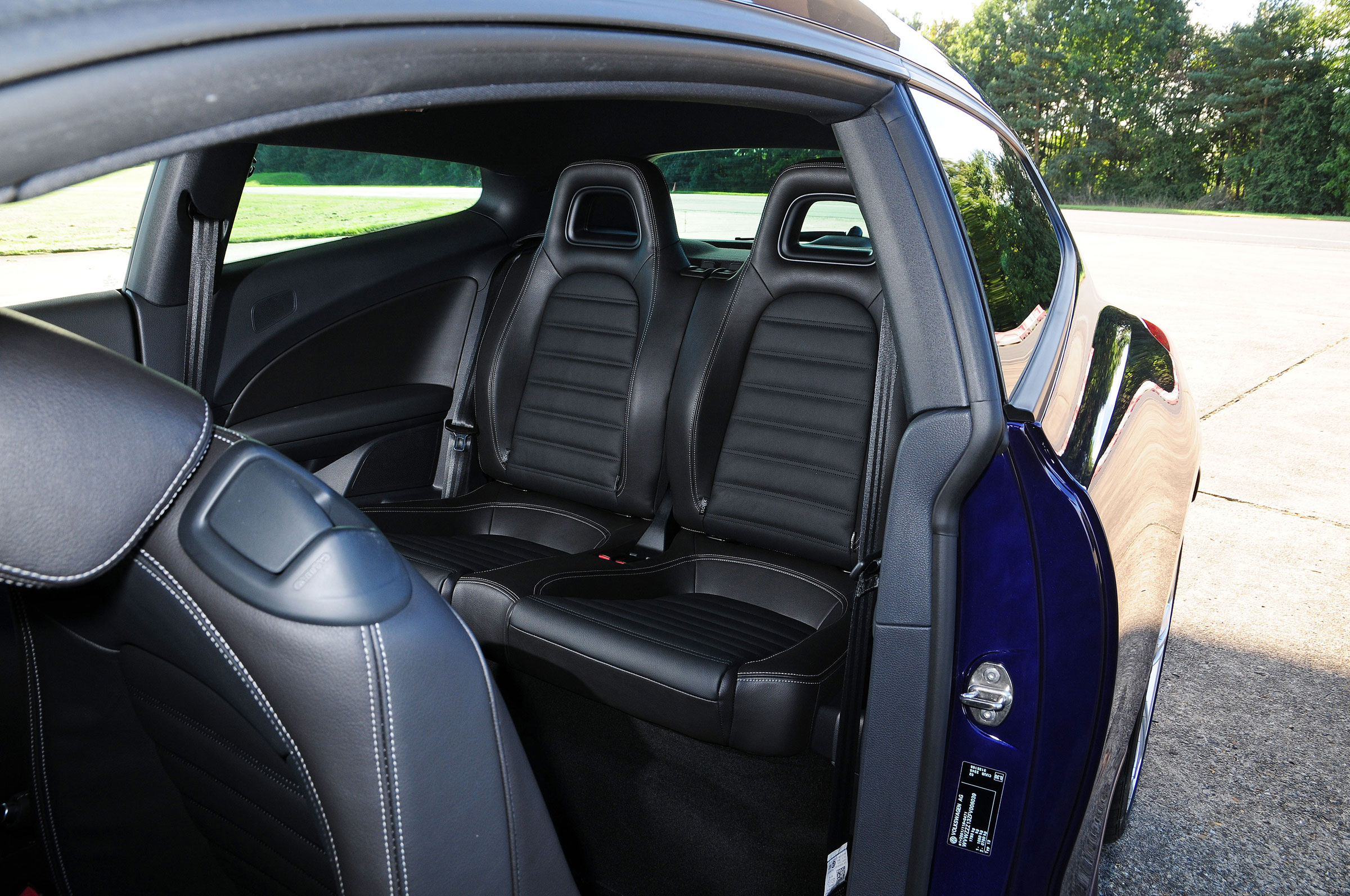 VW Scirocco R-Line - rear seats