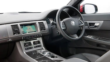 Jaguar XFR dash