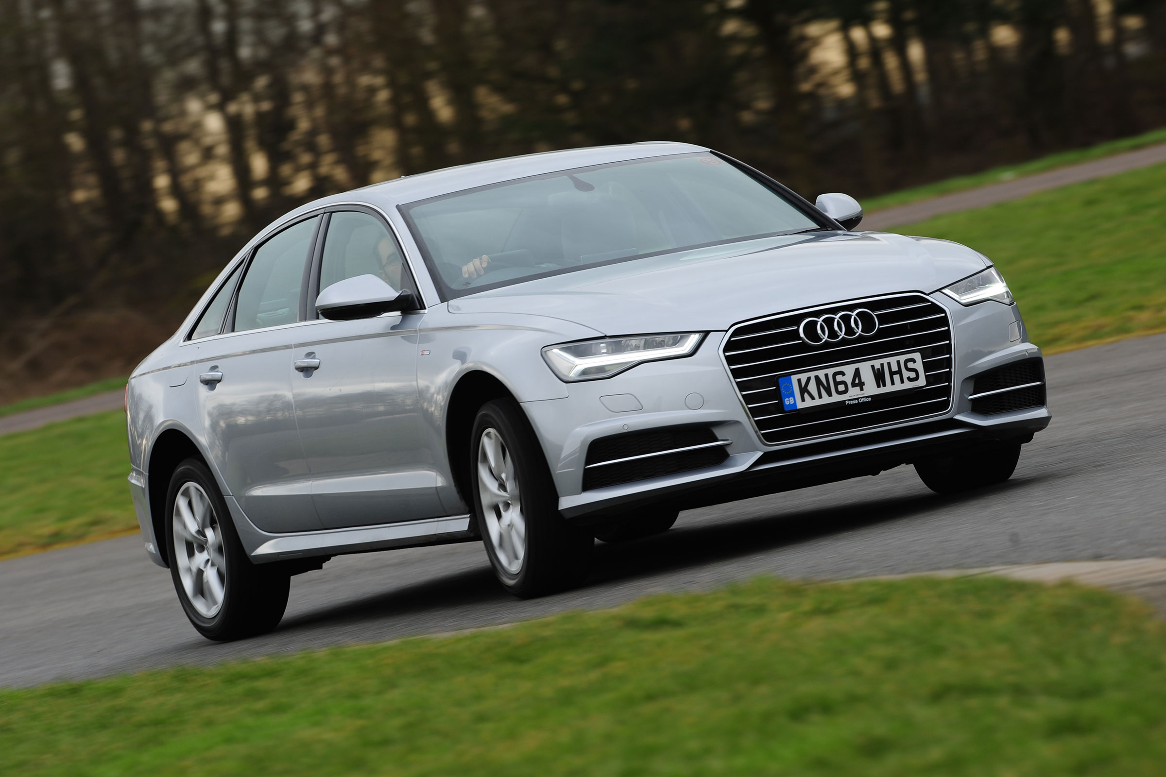 Audi A6 - front cornering