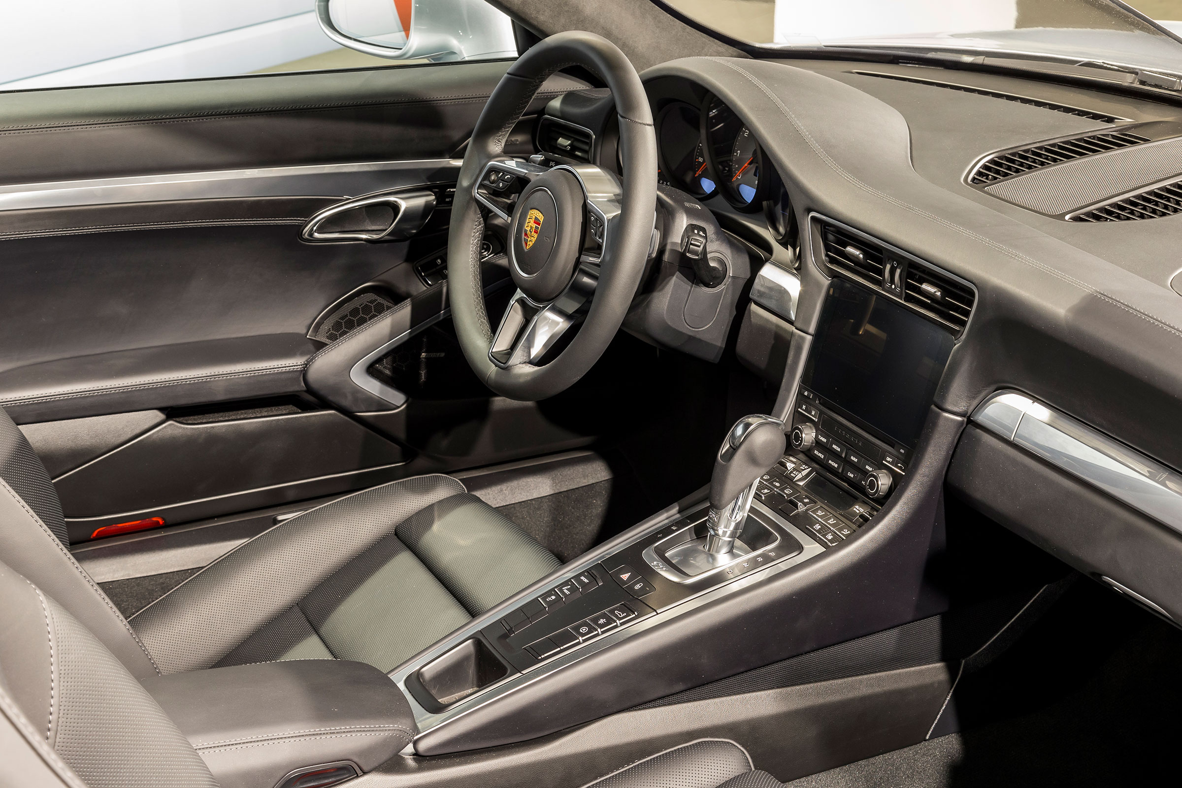 Porsche 911 - interior