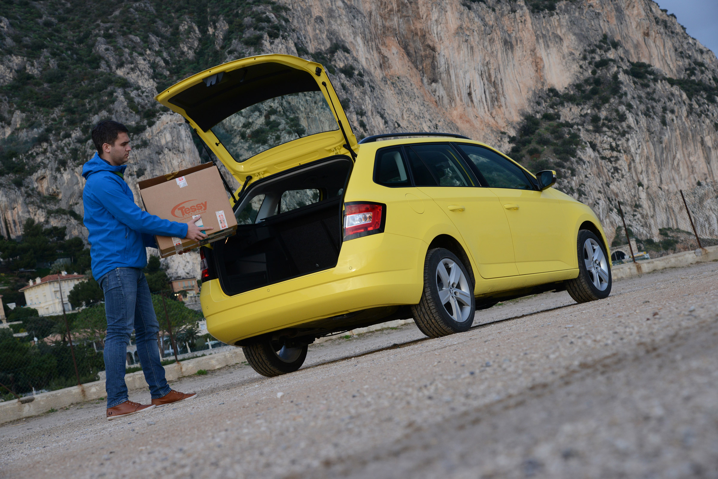 Skoda Fabia Estate 2015 practicality