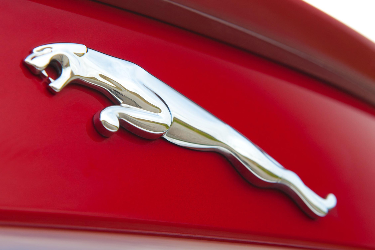Jaguar XFR badge