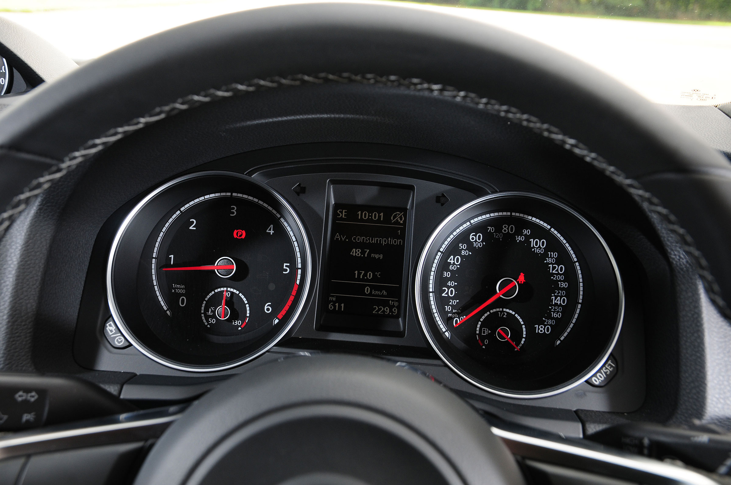 VW Scirocco R-Line - dials