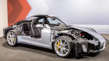 Porsche 911 - cutaway