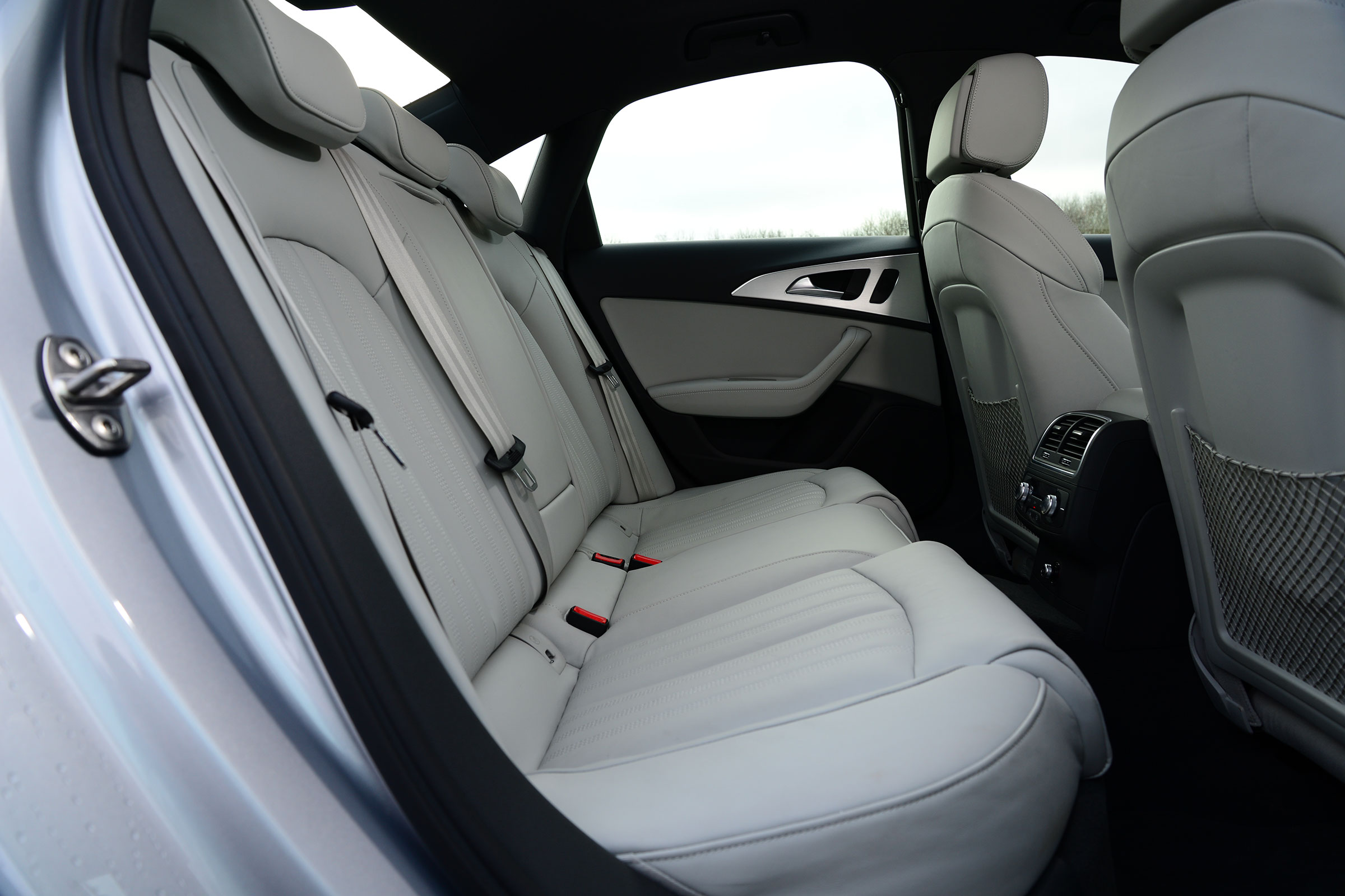 Audi A6 - rear seats