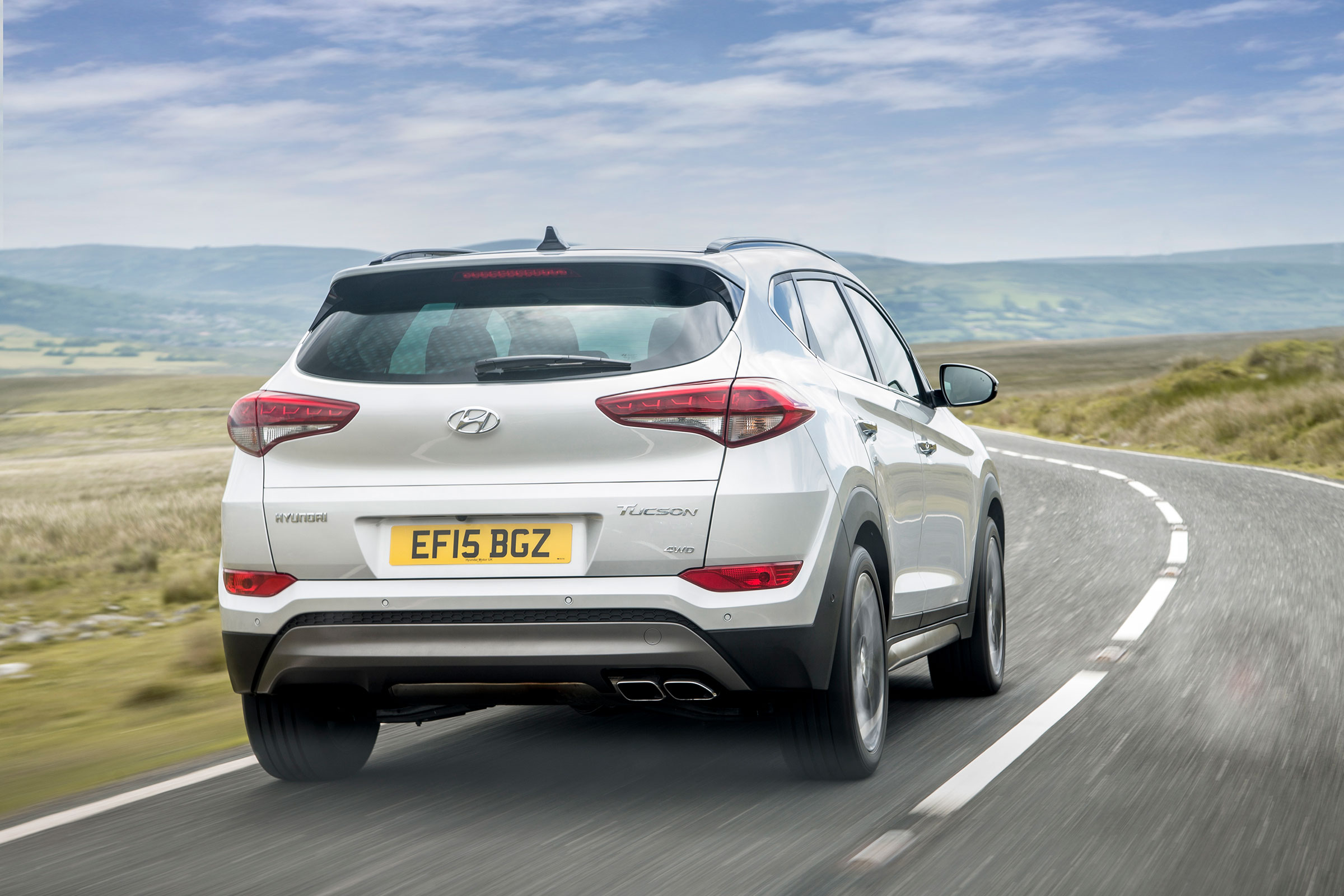 Hyundai Tucson - rear action