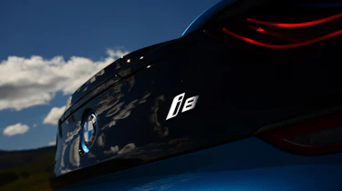 BMW i8 UK badge