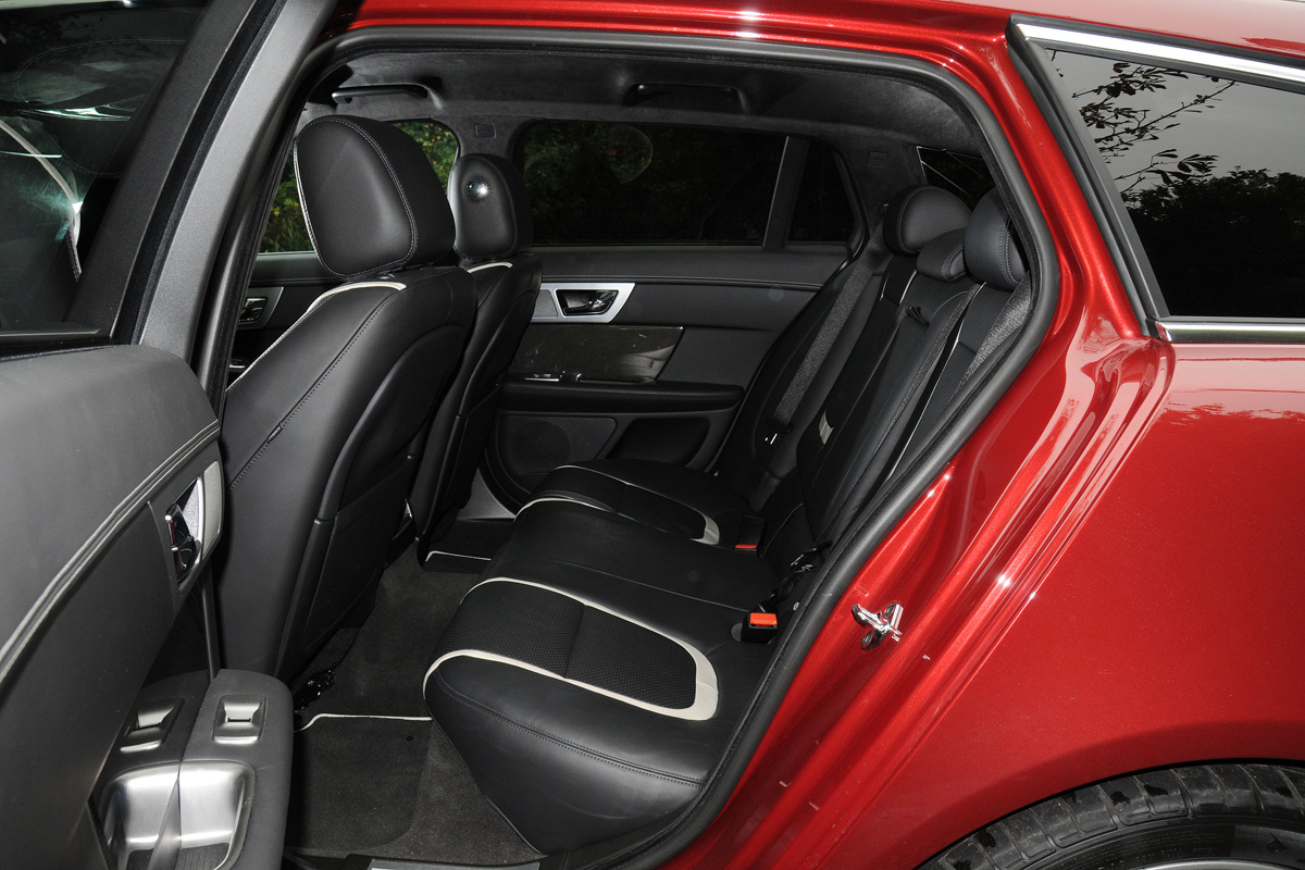 Jaguar XF Sportbrake rear seats
