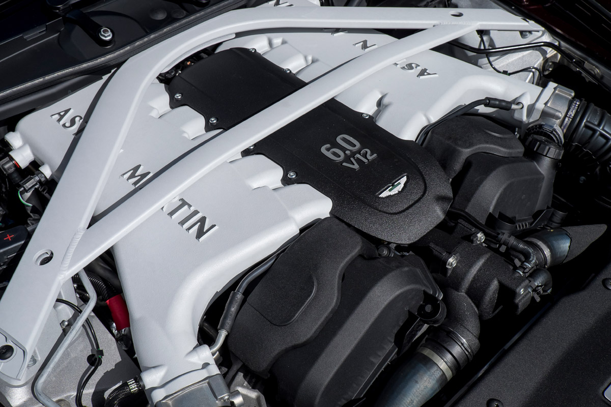 Aston Martin Rapide S 2014 engine