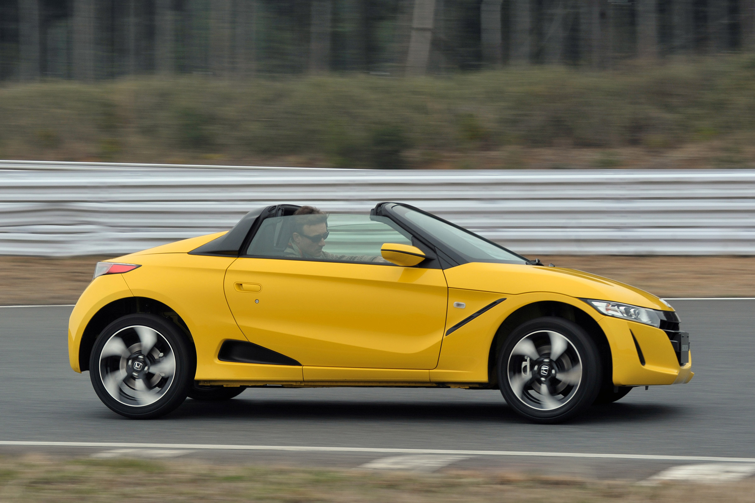 Honda S660 side