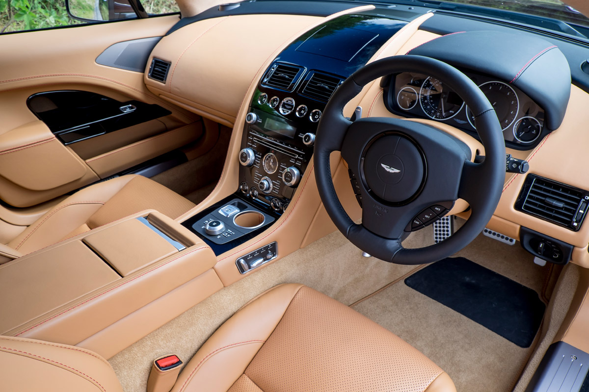Aston Martin Rapide S 2014 interior