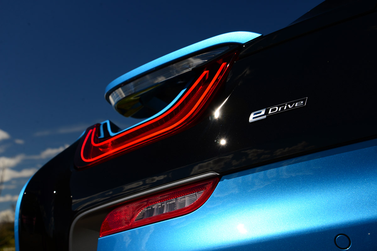 BMW i8 UK logo
