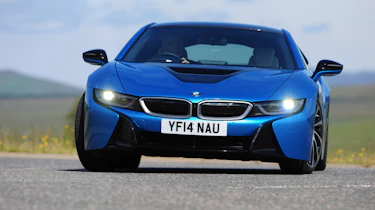 BMW i8 UK action