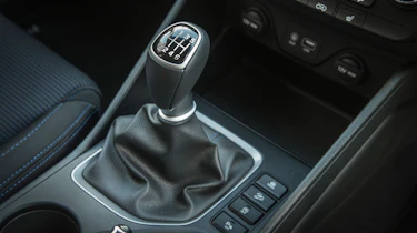 Hyundai Tucson - gearlever