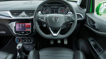 Vauxhall Corsa VXR - dash